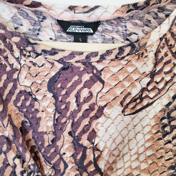 Project Runway Snake skin Print Top - Picture 2 of 7